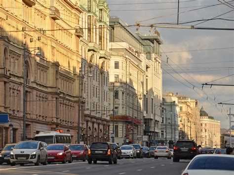 Как найти бесплатную парковку в центре Москвы